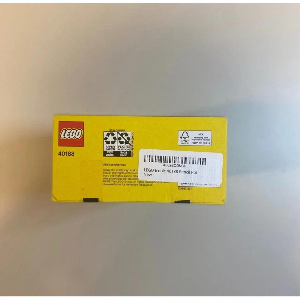 NEW! LEGO Pencil Holder Pot Garden Shed Building Toy‎ 187 pcs Retired 40188